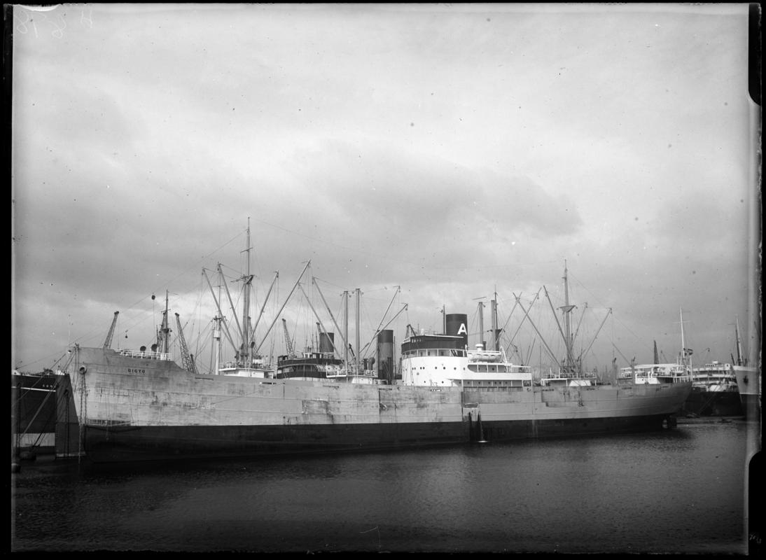 Port broadside view of S.S. DICTO, c.1933.