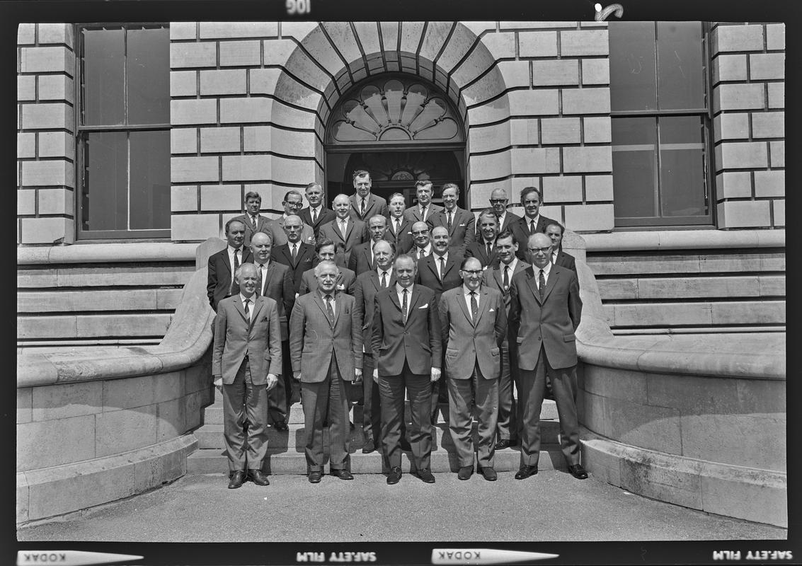 Barry Docks, negative