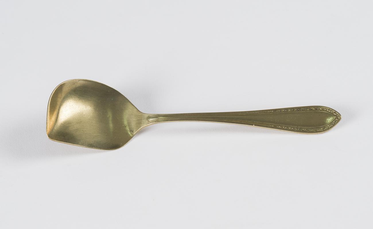 Spoon, feeding