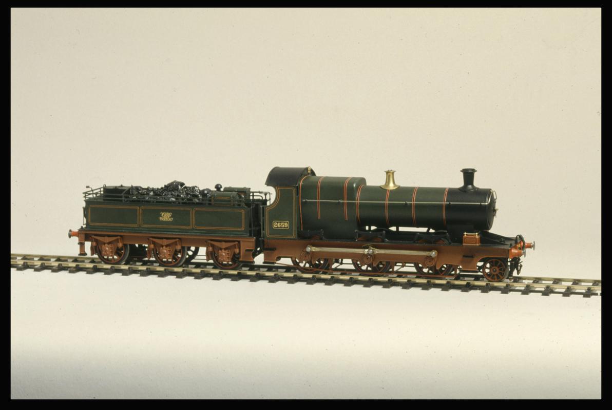 7mm scale model of G.W.R. &#039;Aberdare&#039; class 2-6-0 locomotive No. 2659 and tender