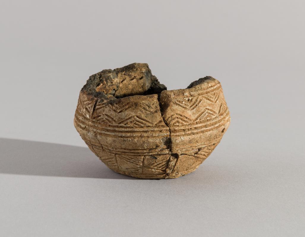 Early Bronze Age pottery miniature vessel