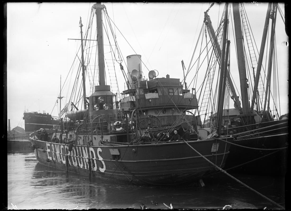 Stern view of Lightship E &amp; W GROUNDS at Cardiff Docks, c.1936.