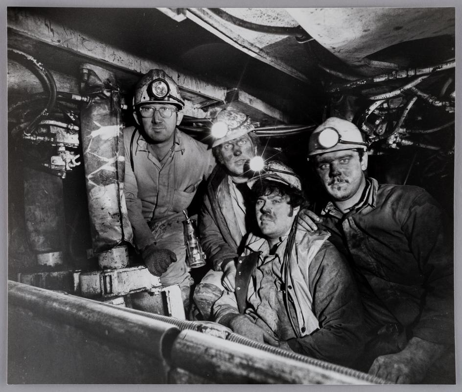 Maintenance men at a newly installed coal face, early 1980s.