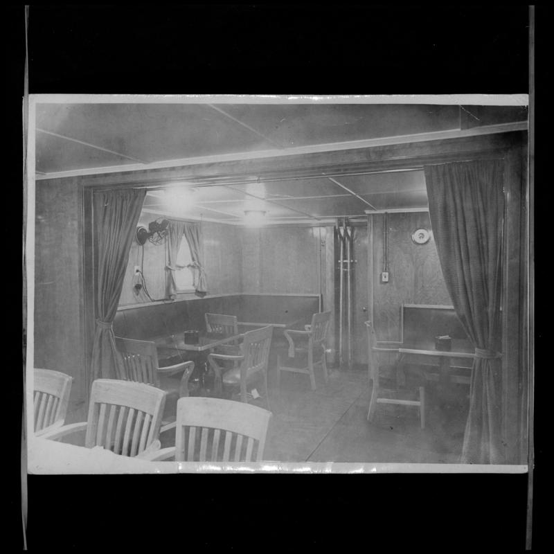 Officers&#039; saloon / smoke room on S.S. OCEAN VANGUARD