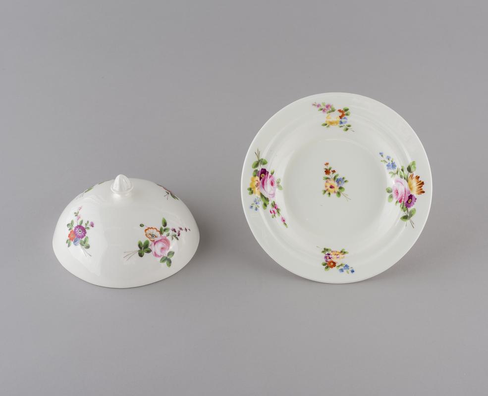 Dish, muffin; and cover