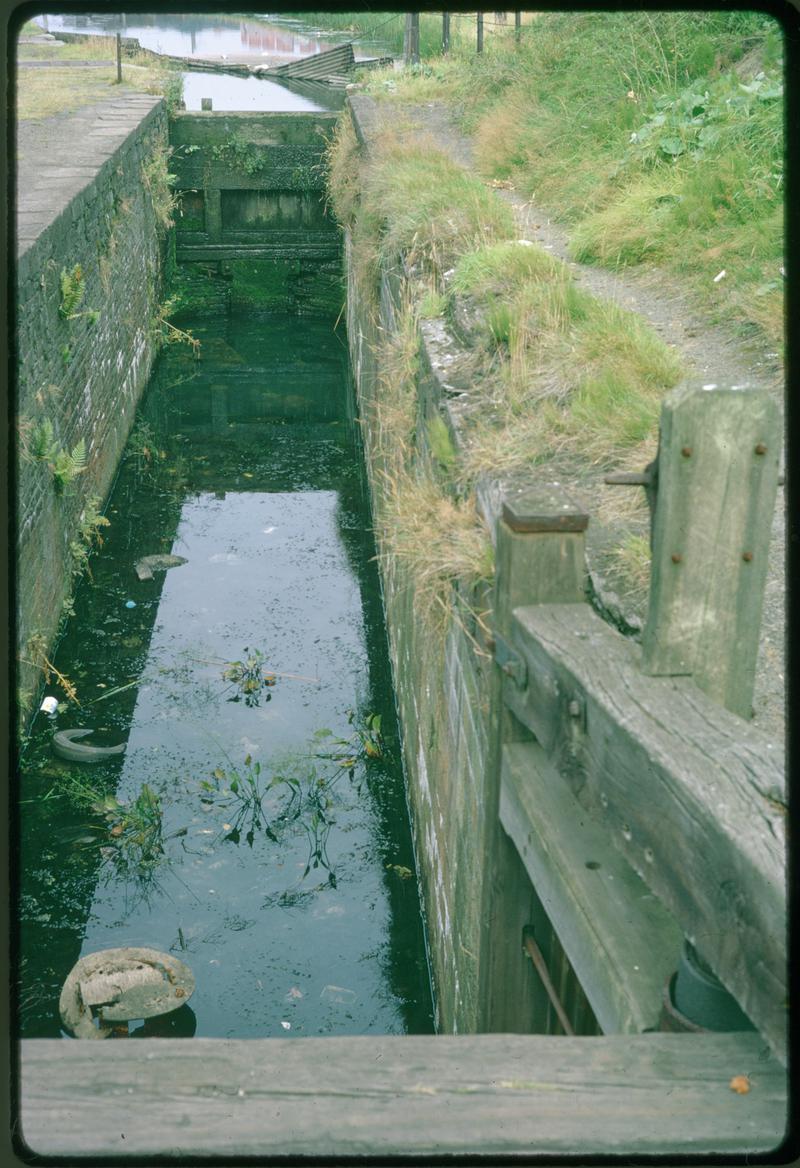Slide of a lock on the Swansea Canal (probably near Bryn tinplate works)