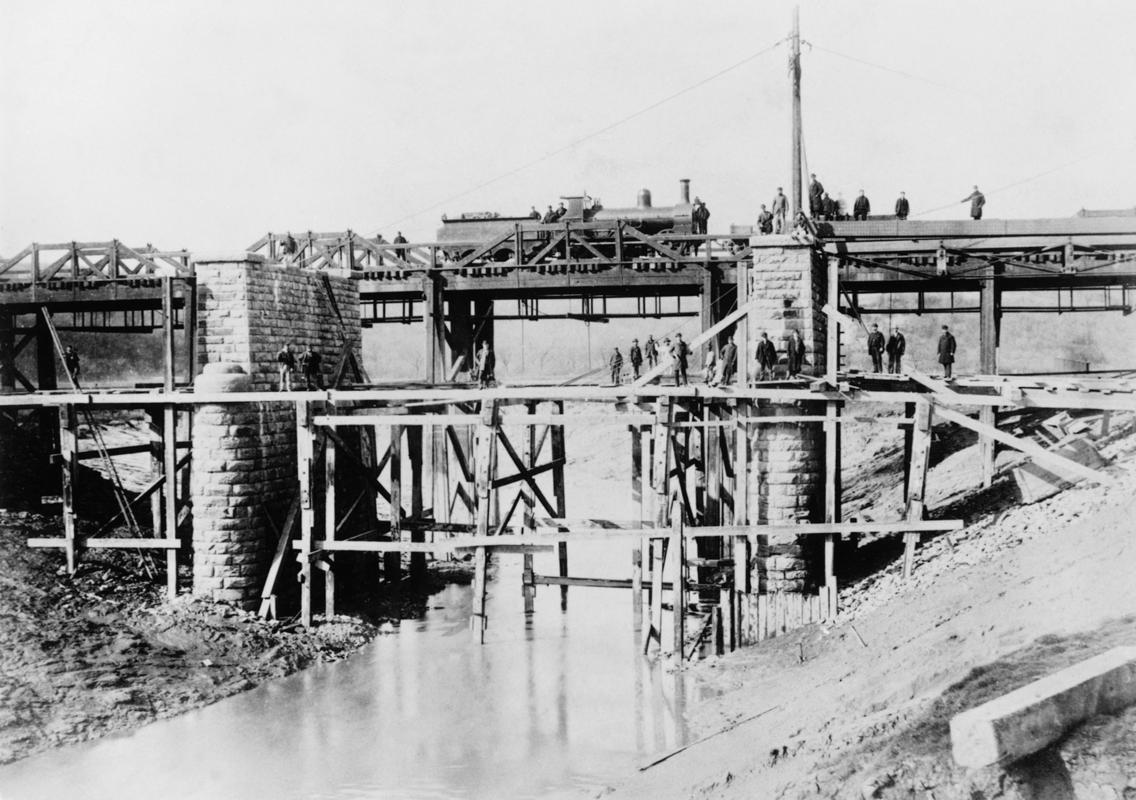 New Ely River bridge during construction