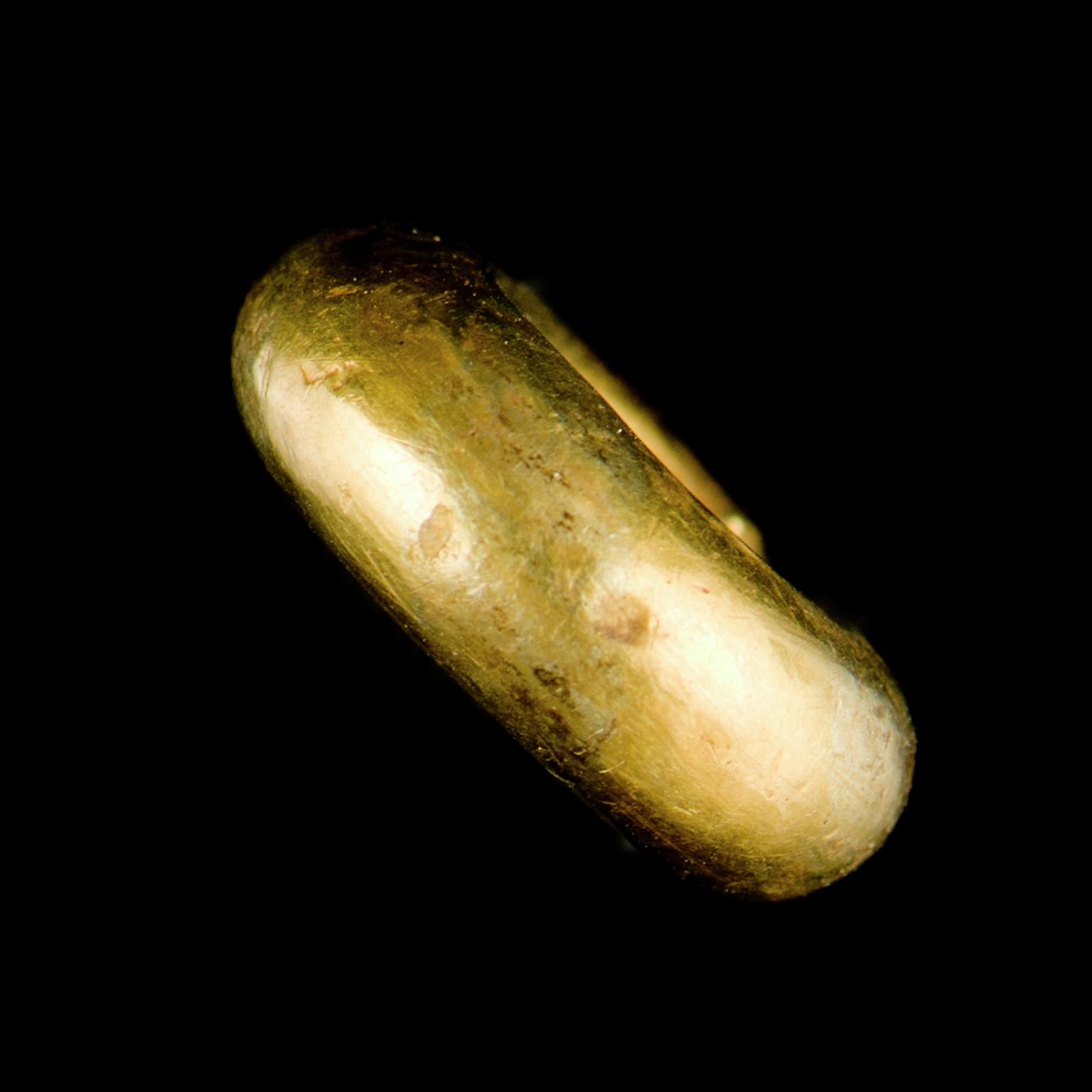 Late Bronze Age gold penannular ring
