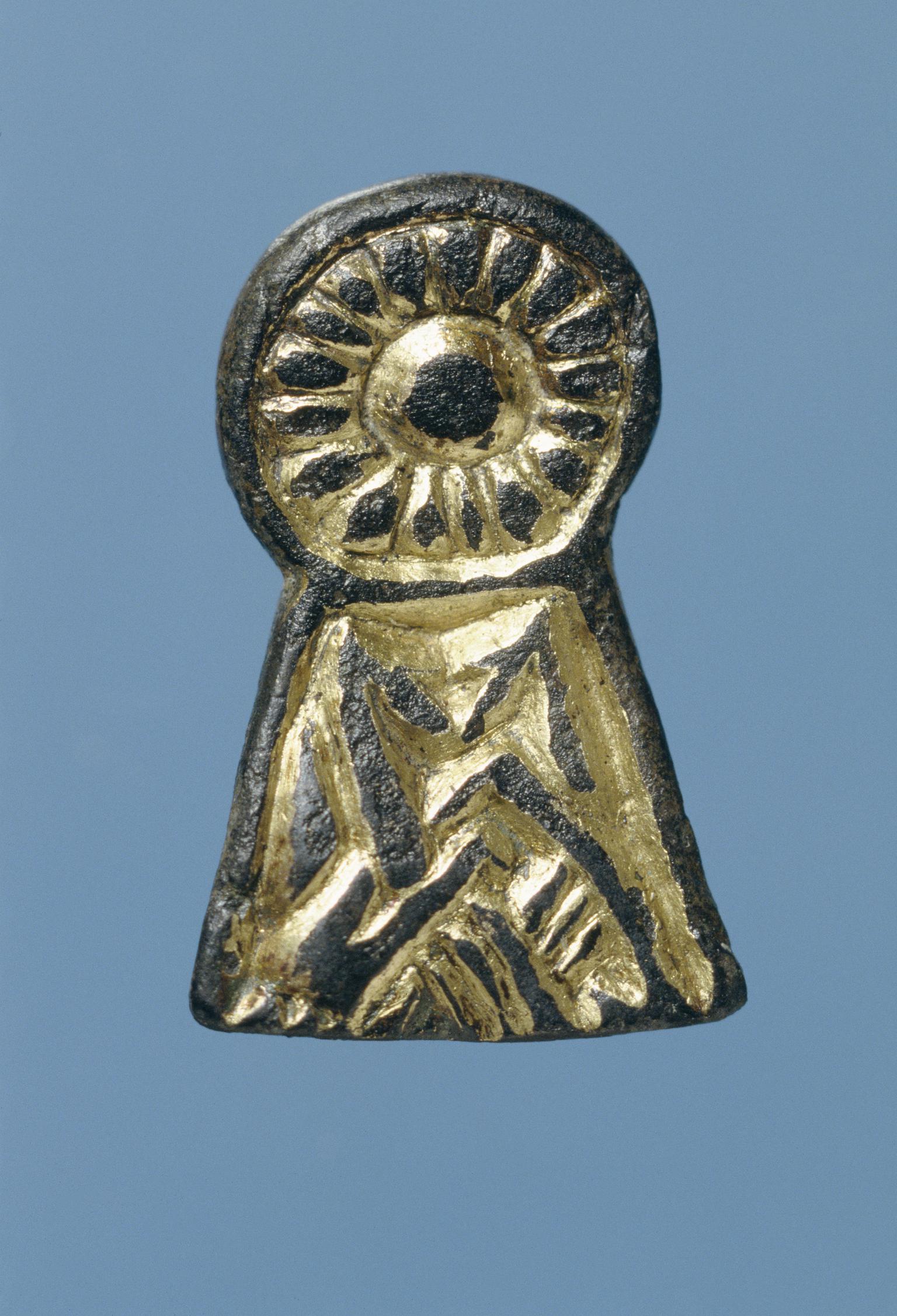 Early Medieval copper alloy buckle