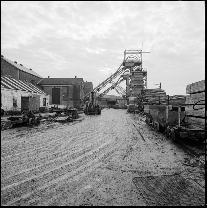 Black and white film negative showing Coegnant Colliery yard, 25 November 1981.  &#039;Coegnant 25 Nov 1981&#039; is transcribed from original negative bag.  Appears to be identical to 2009.3/2072.