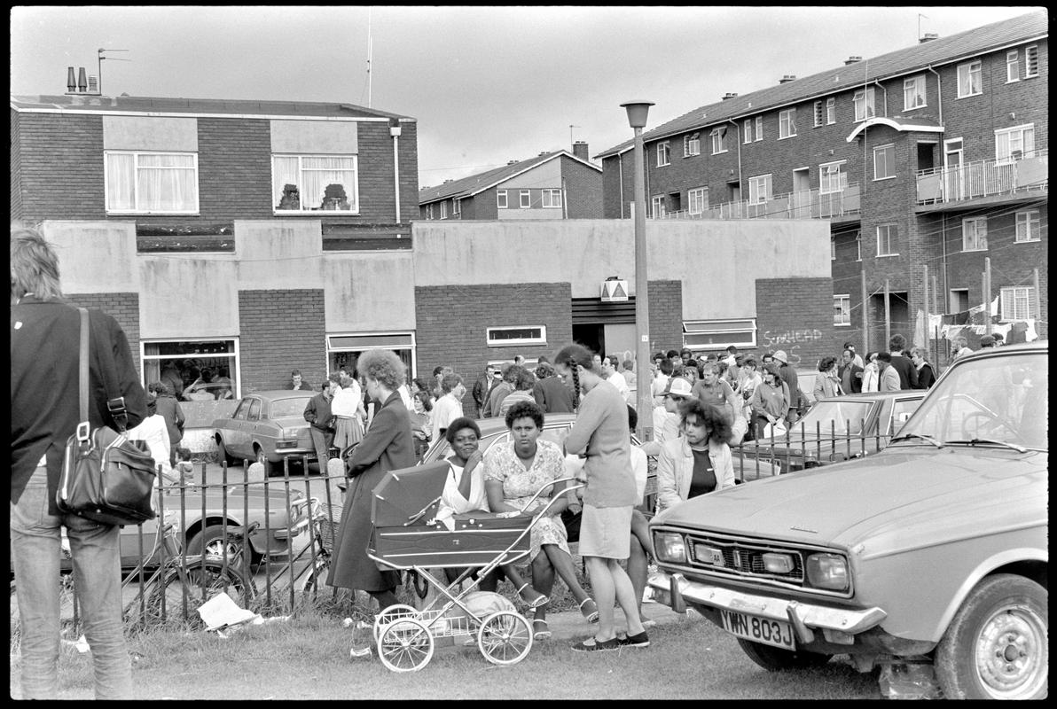 Butetown, negative