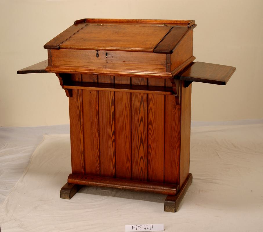 Teacher's desk