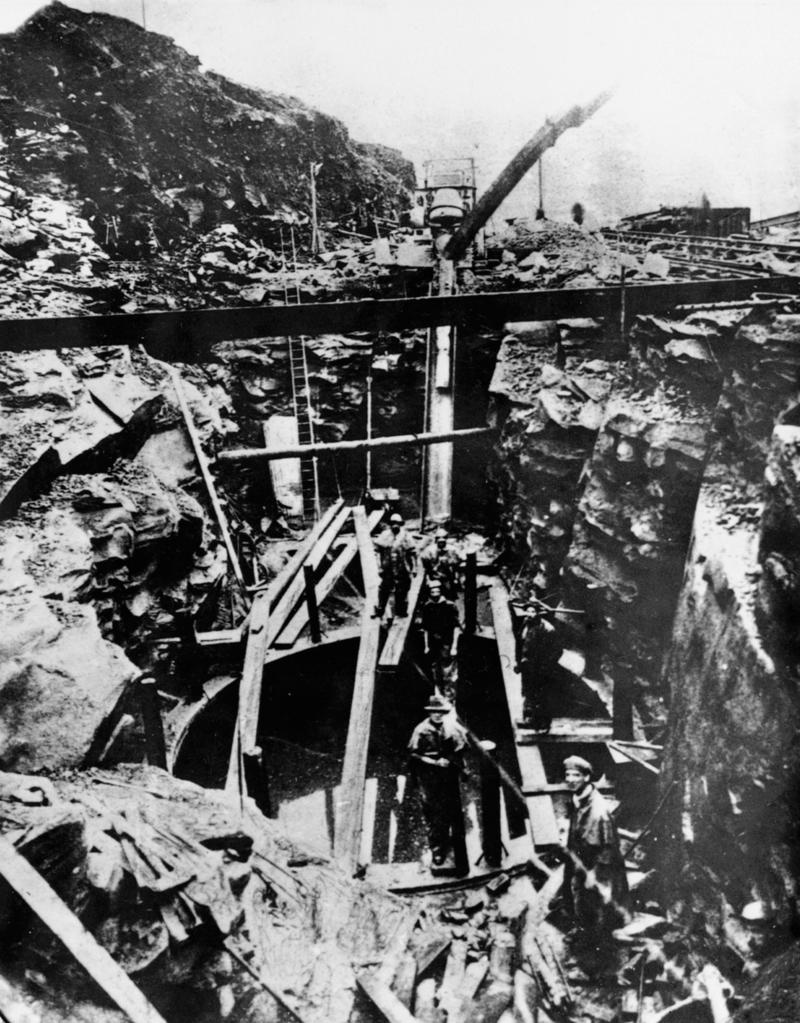 Sinking of Wyllie Colliery near Pontllanffraith, Sirhowy Valley