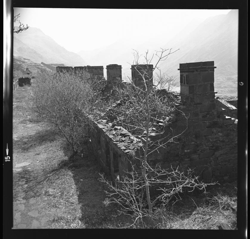 Barracks, Dinorwig Quarry, April 1973.



2014.35/89-92 appear on the same strip negative.