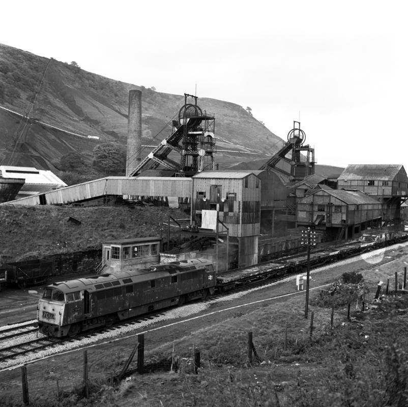 A western class locomotive the &#039;Western Consort&#039; passing Marine Colliery