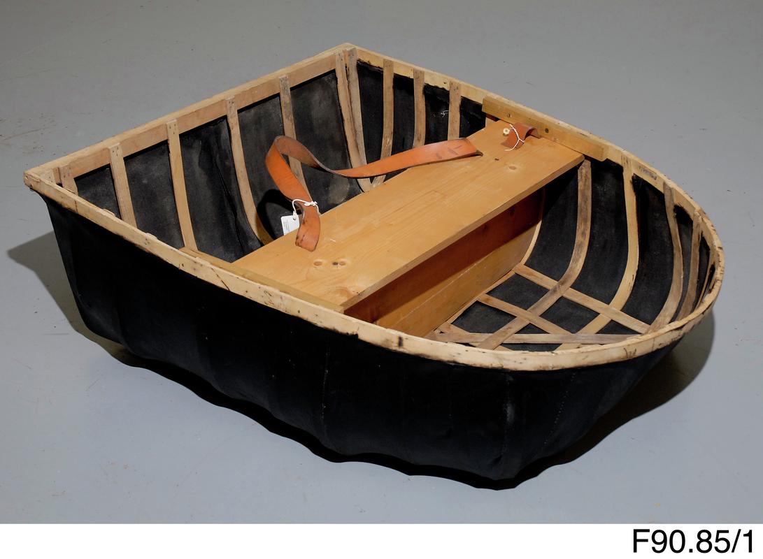 Coracle (replica)