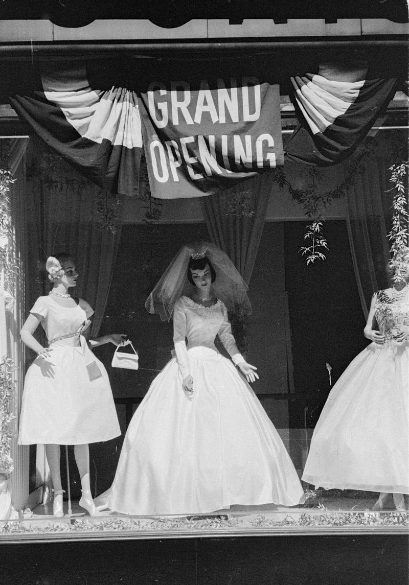 USA. NEW YORK. Wedding shop. 1962.