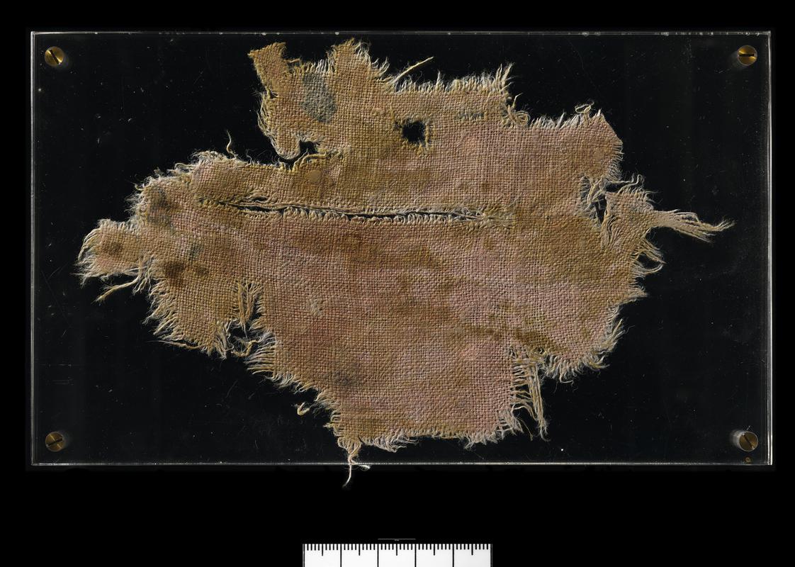 Roman textile remains from pipe burial