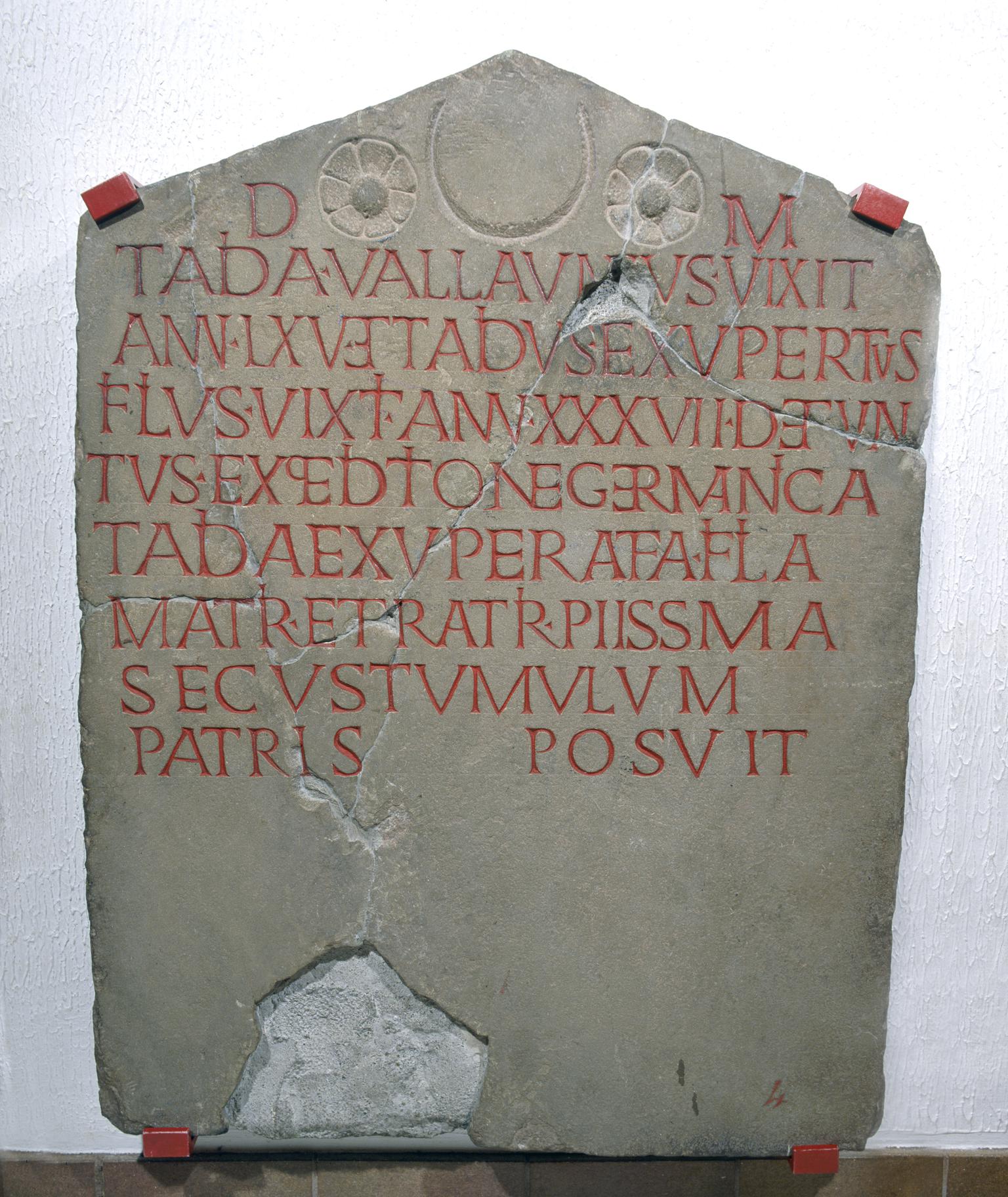 Roman gravestone (Tadia Vallavnivs)