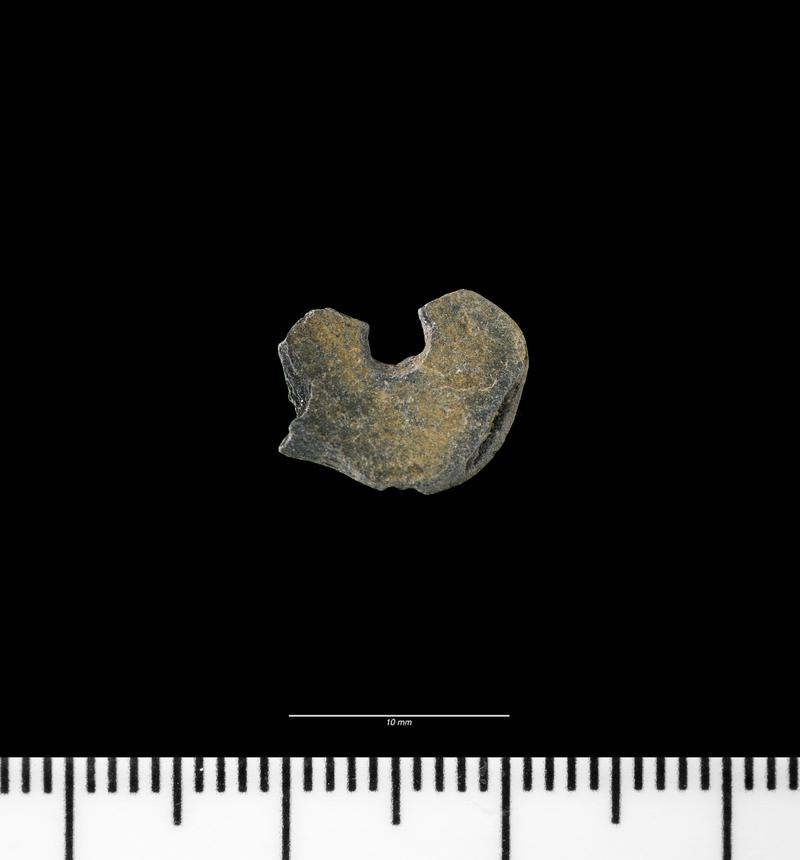 Early Mesolithic shale bead