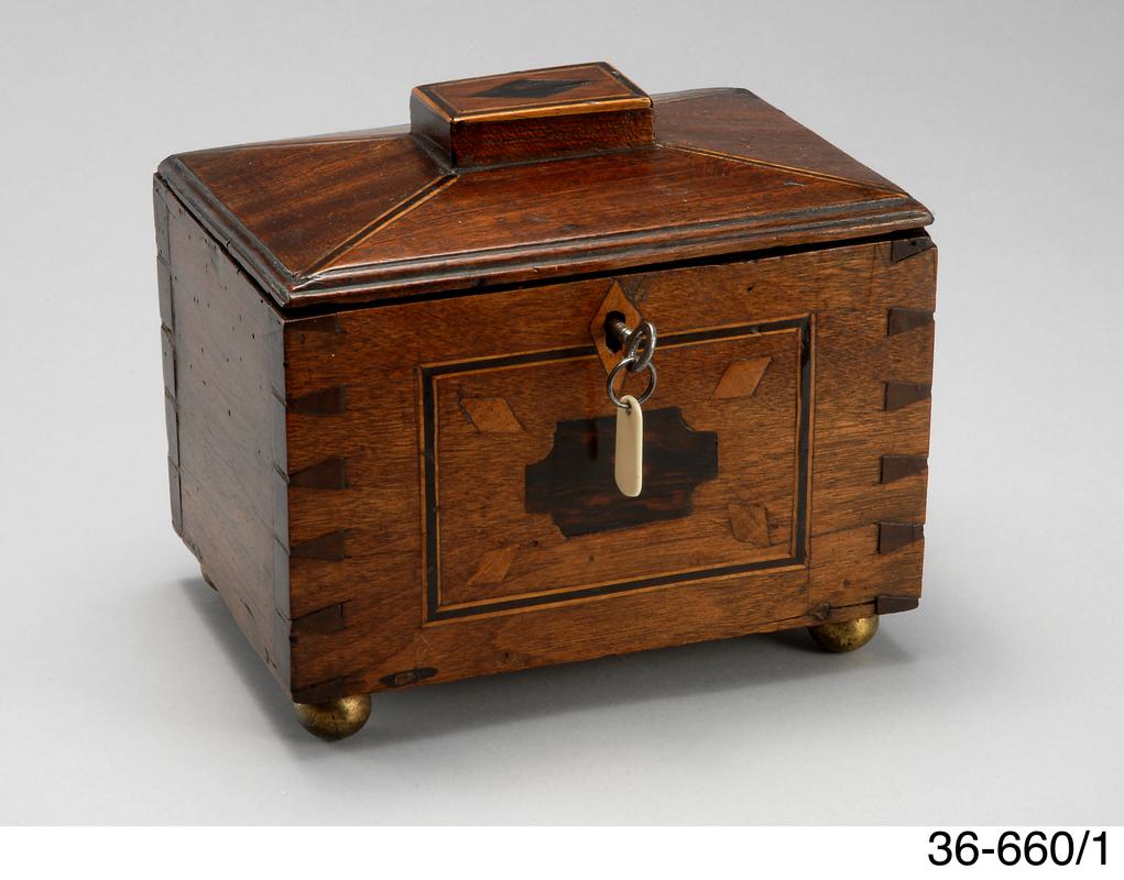 Tea caddy