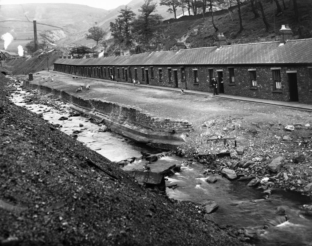 Glyncorrwg flooding, Sept. 1909, photograph