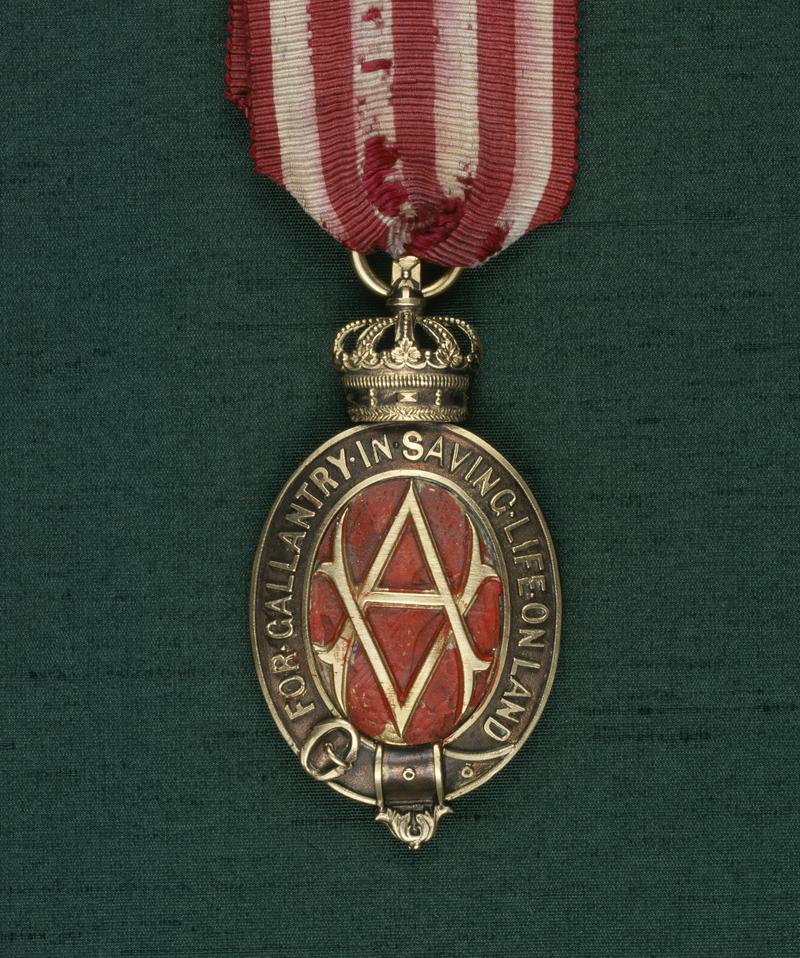 Albert Medal, gold, presented to Isaac Pride