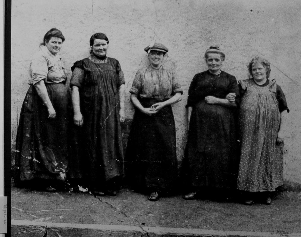Five Miners&#039; Wives