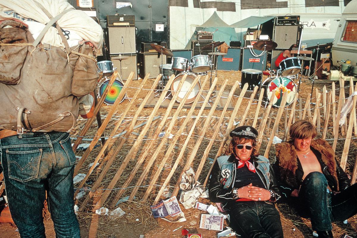 GB. ENGLAND. Isle of Wight Festival. It&#039;s not all fun. Sometimes boredom and tiredness catch up. 1969.