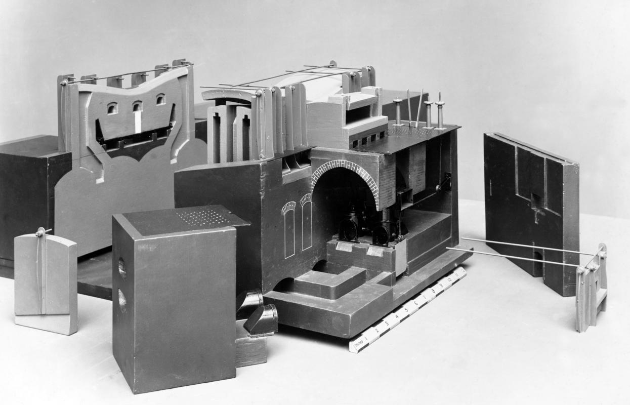 Sectional model for the production of steel