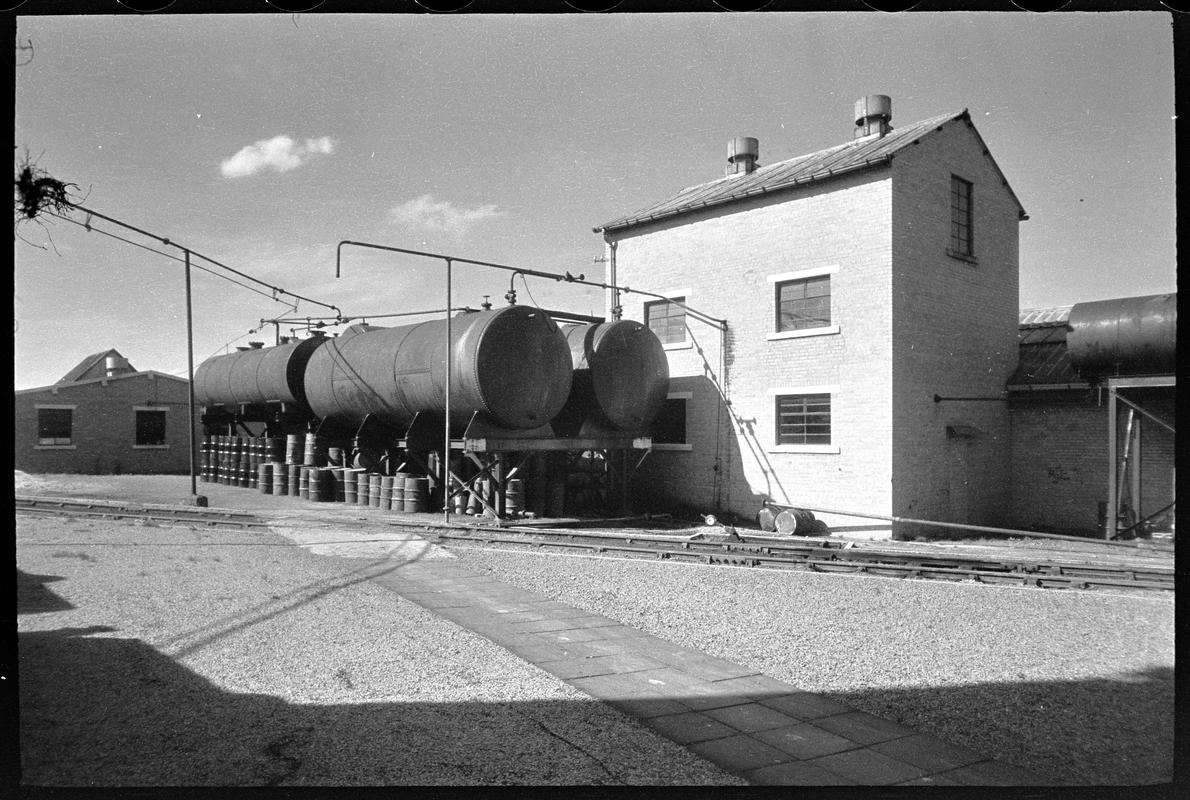 Caerphilly tar plant, negative