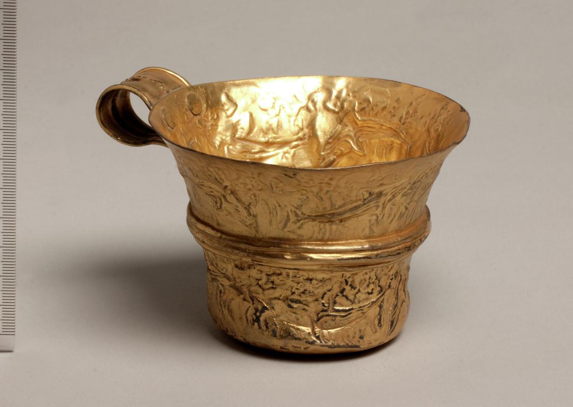 Mycenean gold cup (Replica)