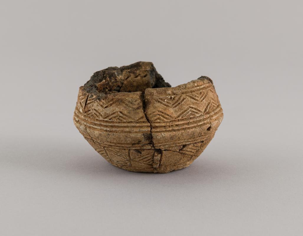 Early Bronze Age pottery miniature vessel