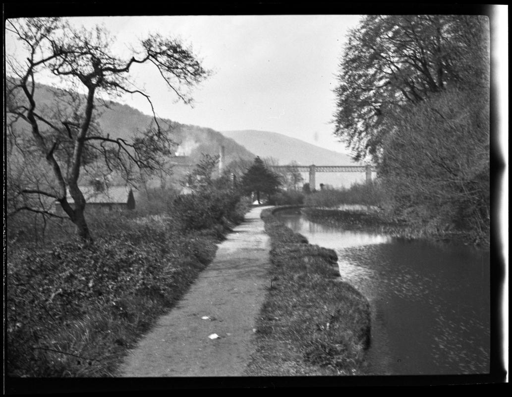 Glamorganshire Canal, negative