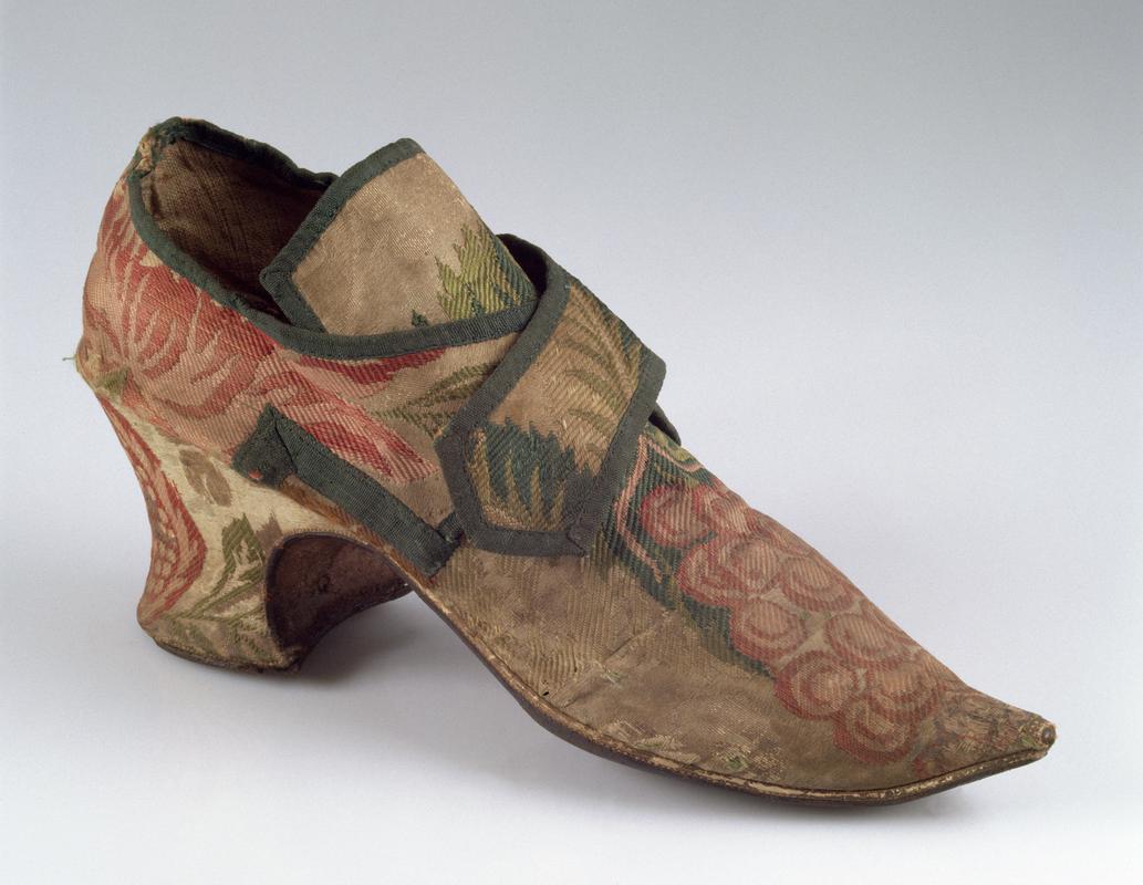 18th Century women&#039;s silk shoe