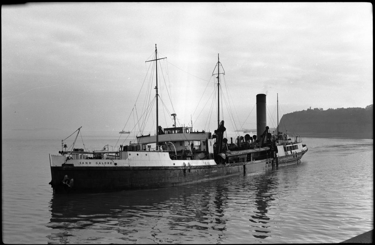 S.S. SAND GALORE, negative