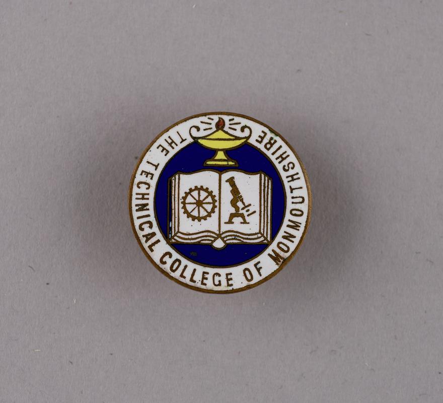 Technical College of Monmouthshire, badge