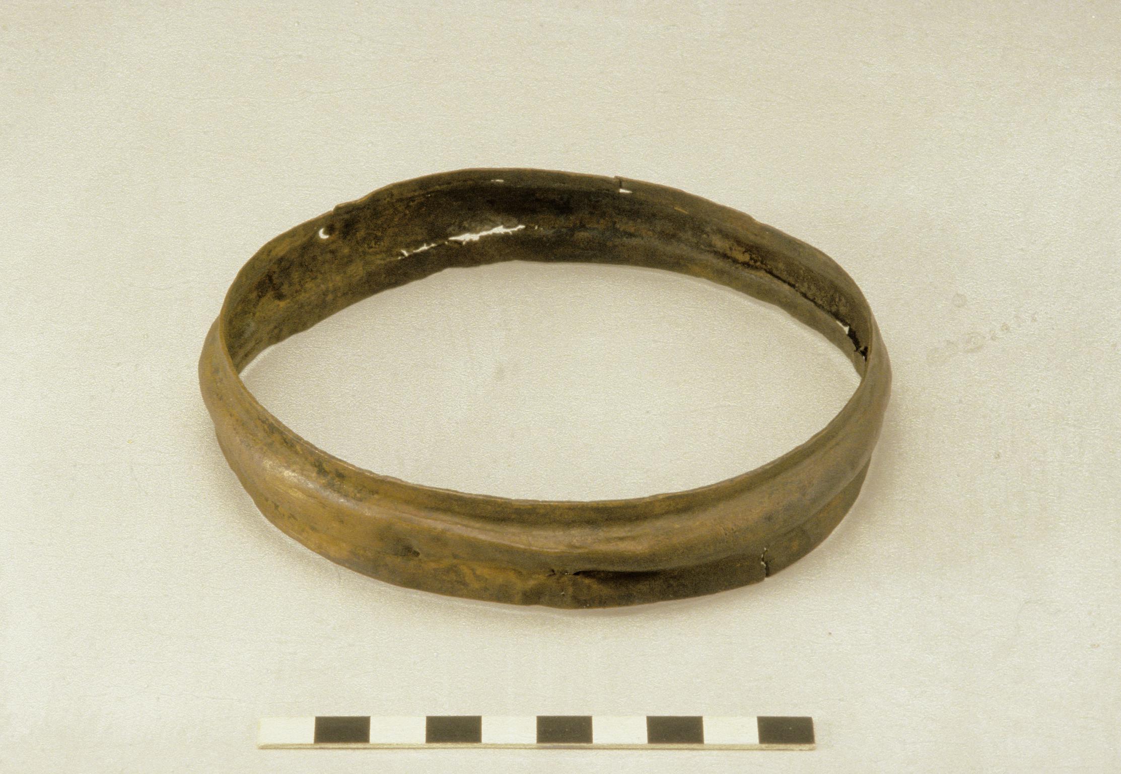 Late Iron Age copper alloy nave hoop