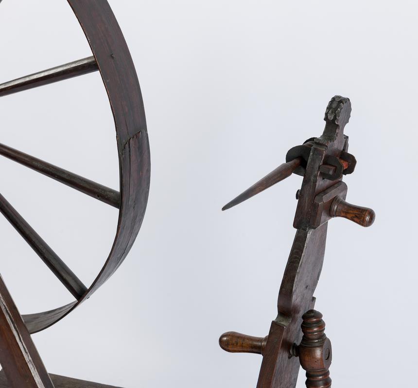 Spinning wheel