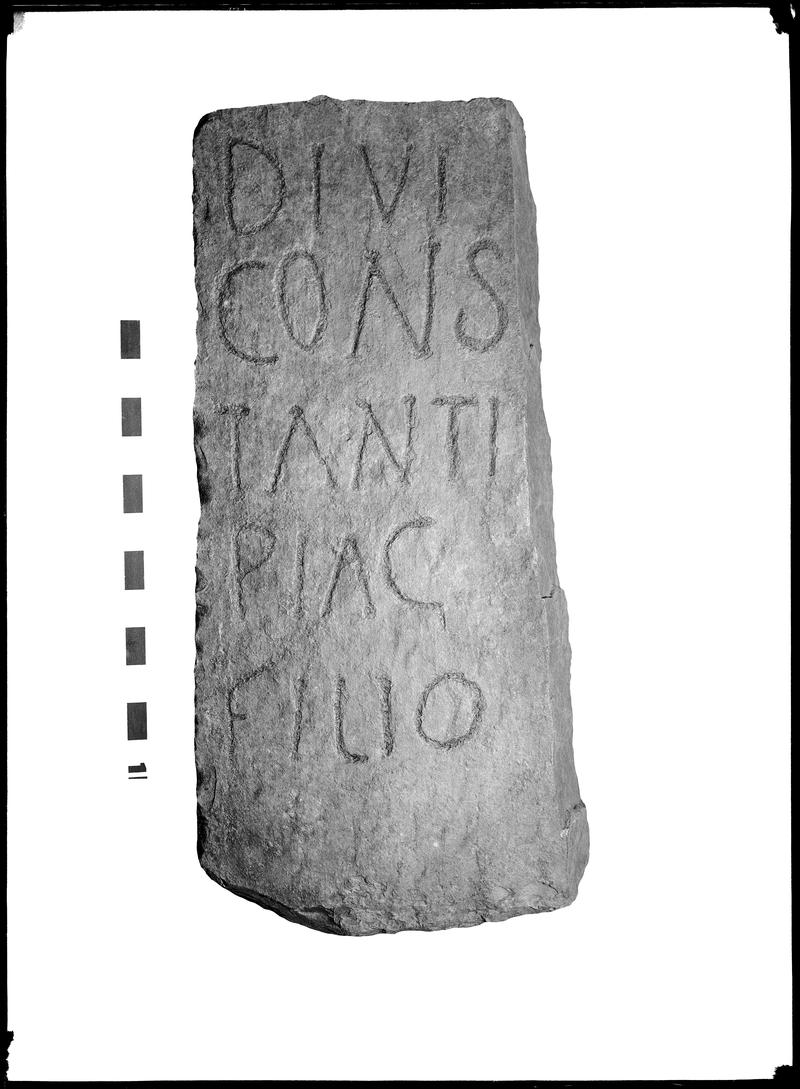 Roman milestone from Bwlch y Ddeufaen