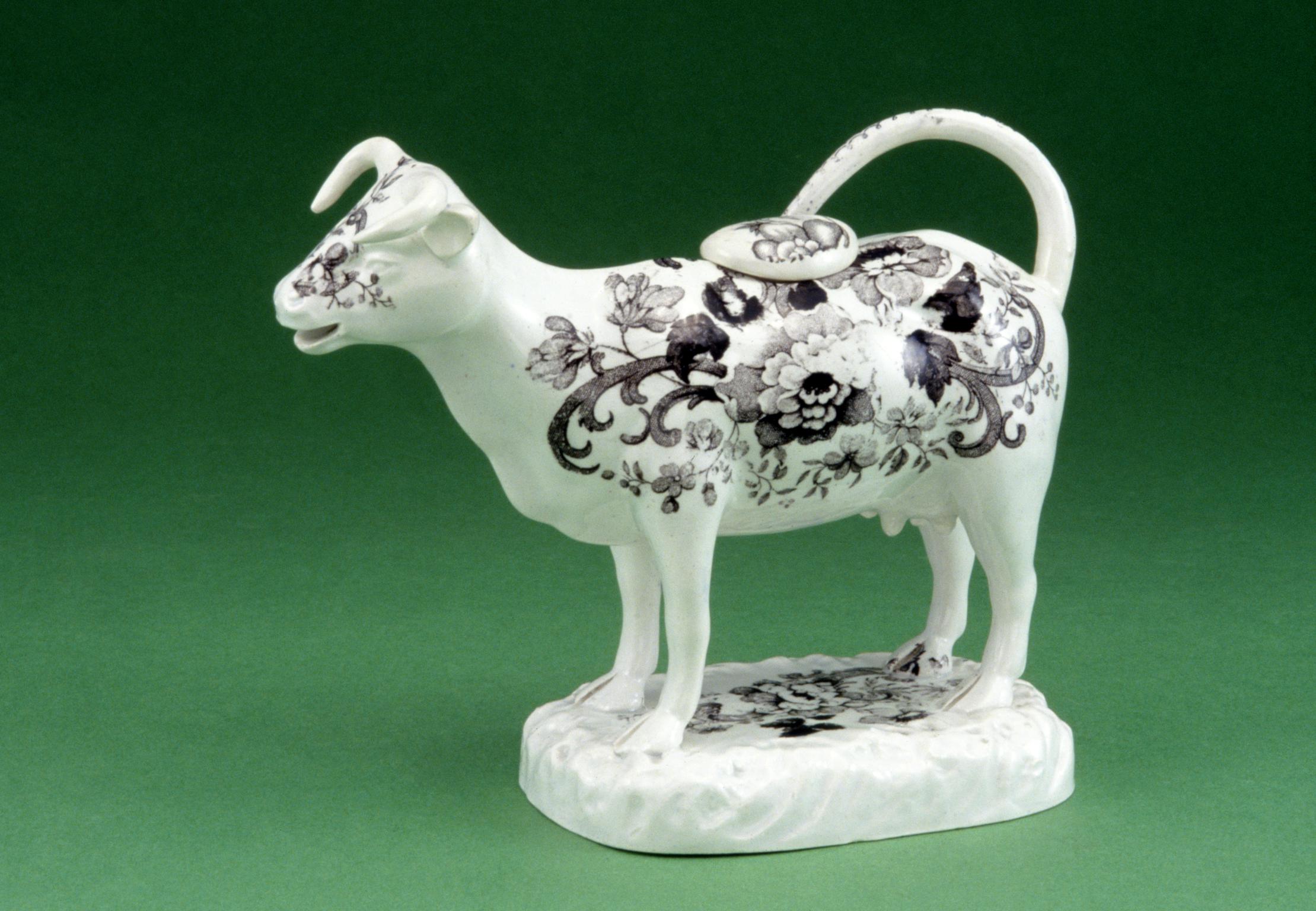 Cow-creamer and cover
