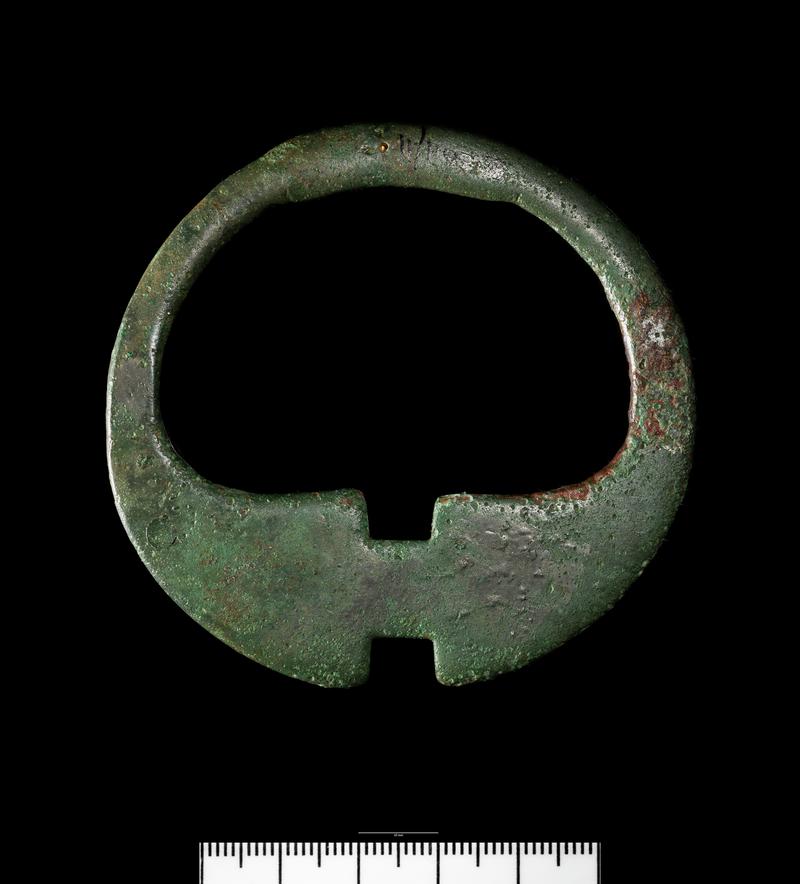 Early Medieval copper alloy pseudo penannular brooch