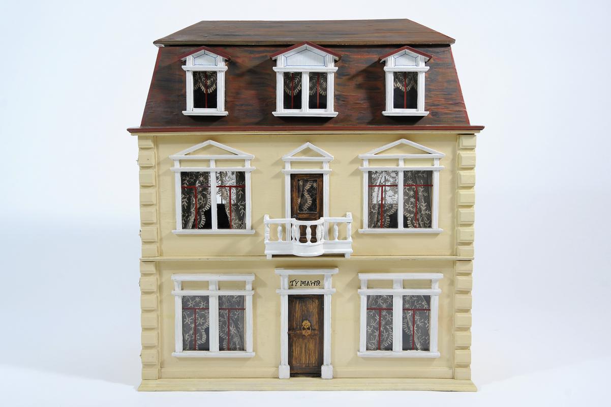 Doll&#039;s house, 1903