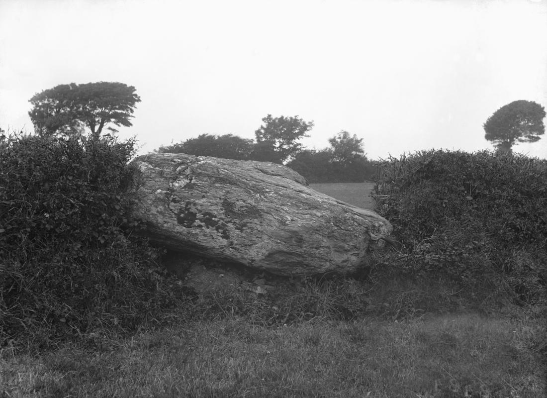 Perthiduon chambered tomb