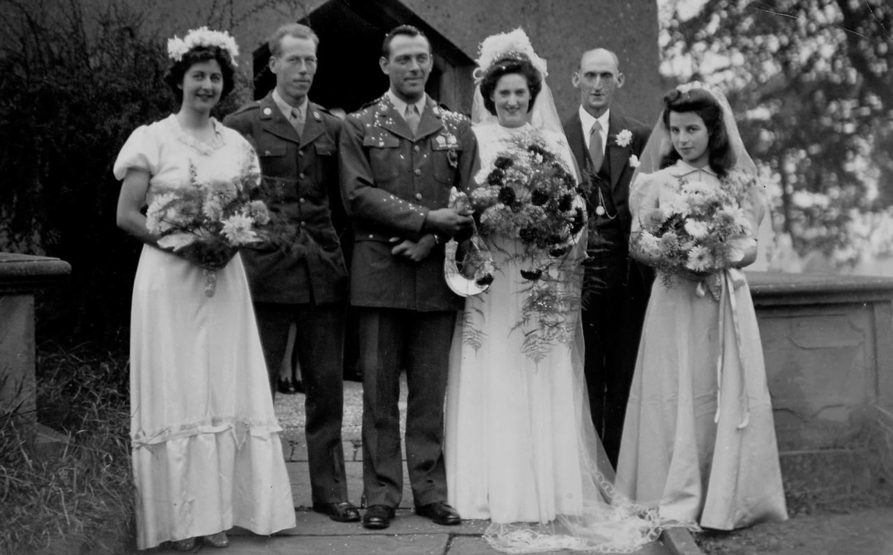 Wedding of Robert David Burns to Dorothy Gertrude Dean