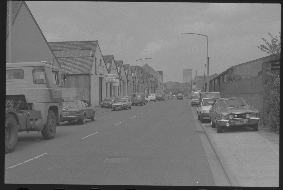 Butetown, negative