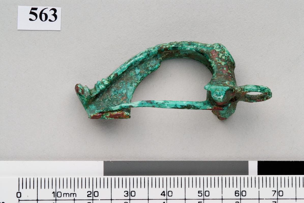 Roman copper alloy headstud brooch