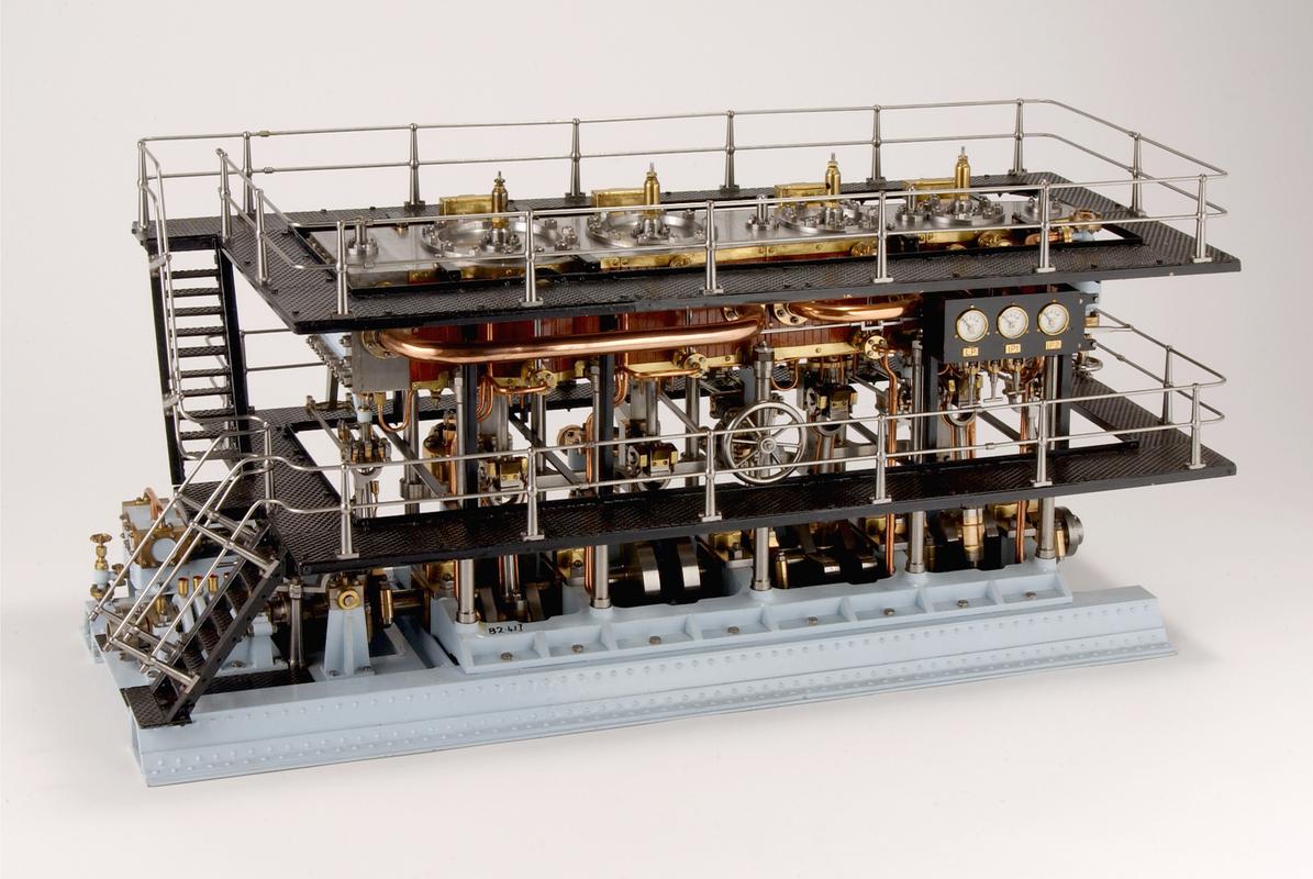 Model of a quadruple expansion engine