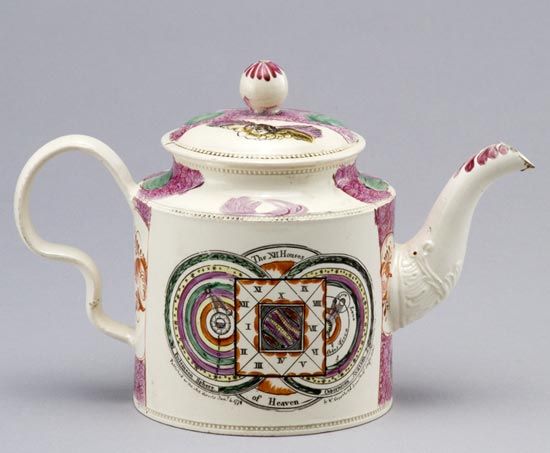 Creamware teapot, made by William Greatbatch, Staffordshire, about 1778. Purchased 1902.  