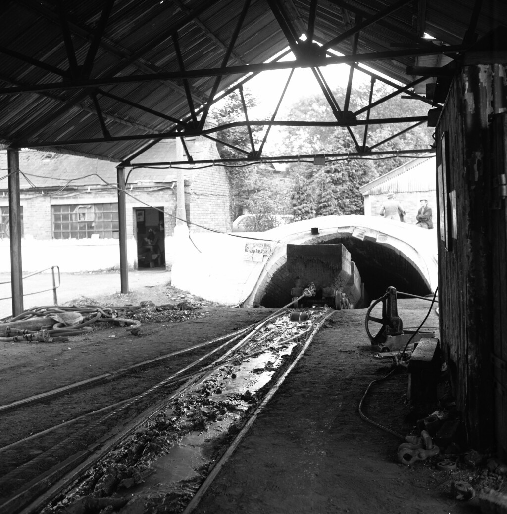 Ammanford Colliery, 1974, a journey of empty drams being lowered into the slant.